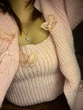 Snapshot of Sunset-yll chatting on February 2026 05:23:01 AM Sunset-yll online show from February 2026 05:23:01 AM