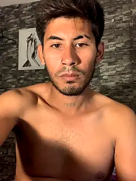 NanetYNaru online show from November 2025 01:18:01 AM