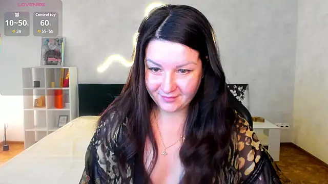 Snapshot of still__her chatting on December 2025 01:54:02 AM still her online show from December 2025 01:54:02 AM