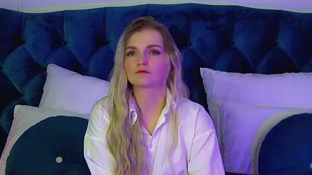 AnnyRaii online show from February 2026 06:06:01 AM