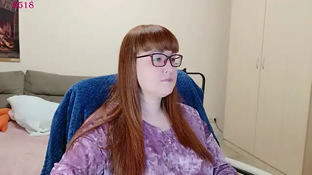 Snapshot of Foxy-lady chatting on April 2026 01:24:02 PM Foxy-lady online show from April 2026 01:24:02 PM