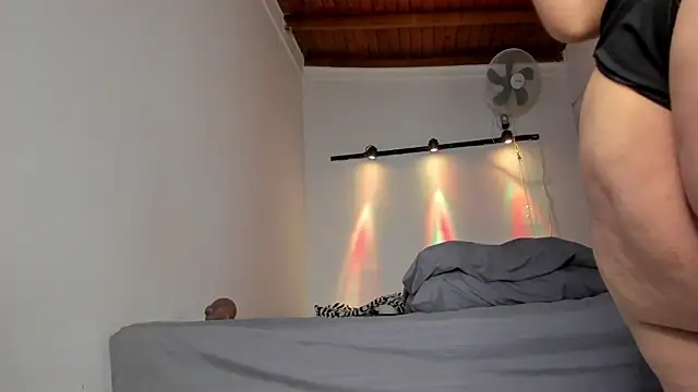 alessa28 online show from November 2025 02:58:01 AM