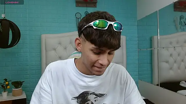 DraxBlade09 online show from March 2026 07:41:02 PM