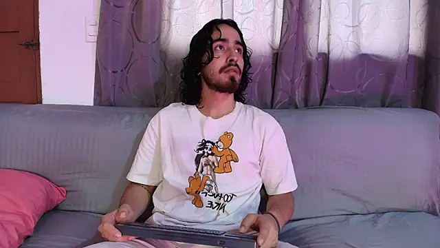 Snapshot of Jave_rave chatting on May 2026 12:02:01 PM Jave rave online show from May 2026 12:02:01 PM