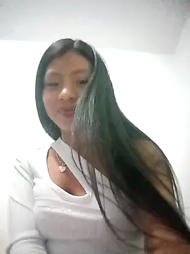 GabySpanic12 online show from November 2025 12:13:01 AM