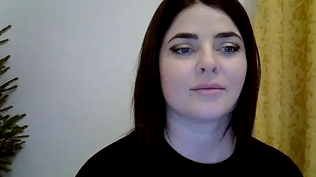 Darkroseq online show from December 2025 02:25:02 PM