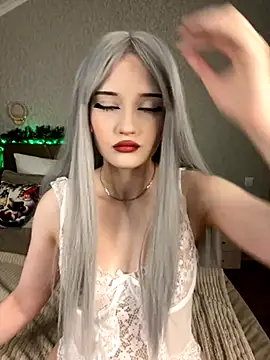 YunnaTyan online show from November 2025 01:13:01 PM