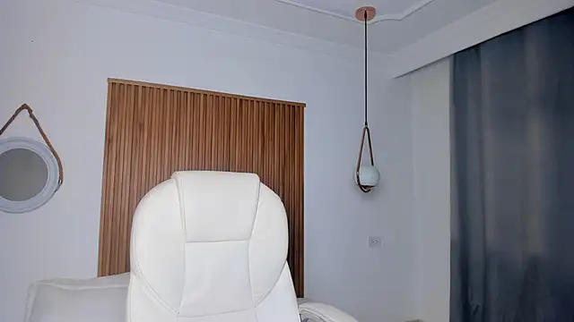 Alaska deluxe online show from February 2026 12:01:01 AM