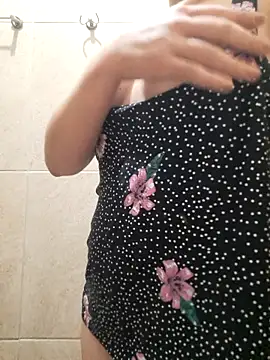 Bruninhahot86 online show from November 2025 06:35:01 AM