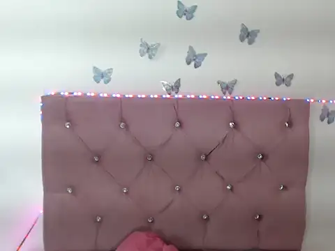 Isardrigue02 online show from November 2025 05:41:01 AM