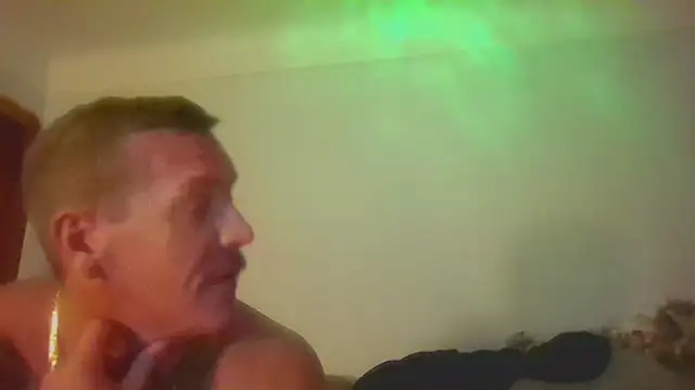 Snapshot of LuxeLoverZ chatting on November 2025 05:29:02 AM LuxeLoverZ online show from November 2025 05:29:02 AM