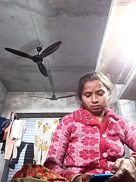 Hot erion online show from November 2025 04:20:01 PM