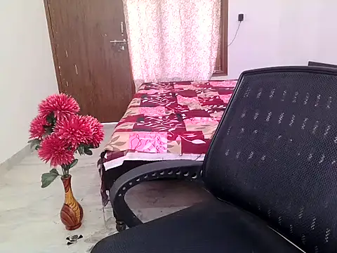 shivani sharma 2 online show from November 2025 08:03:01 AM