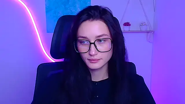 Stella XO online show from November 2025 06:25:02 AM