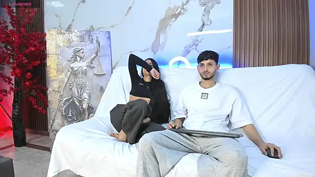 dracke and zara online show from June 2026 01:32:02 PM