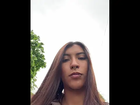 Zoe addiction online show from May 2026 01:28:01 PM