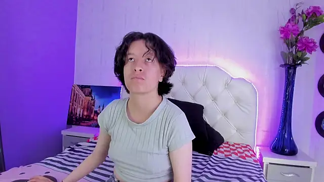 CoralAndOcean  online show from November 2025 12:29:02 PM