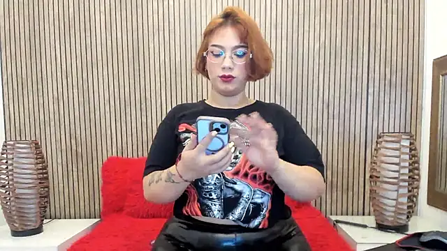 Snapshot of MillyHotsoon chatting on May 2026 03:12:01 AM MillyHotsoon online show from May 2026 03:12:01 AM