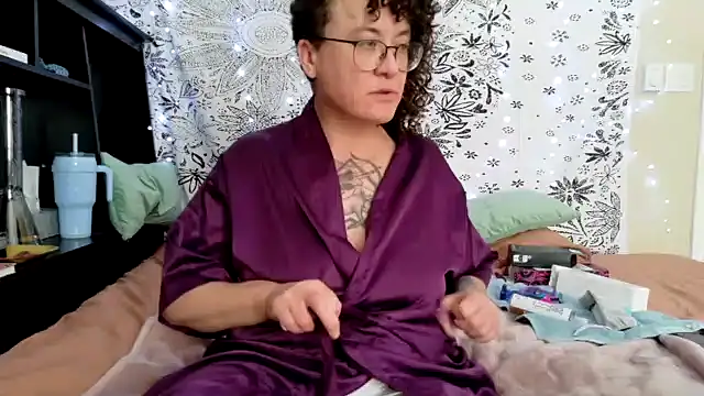 sareberr420 online show from January 2026 04:00:01 PM