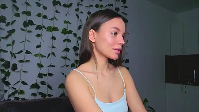 Tiffany Sweetie online show from April 2026 03:13:01 PM