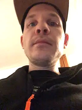 Spielzeugtwink online show from November 2025 07:57:01 PM