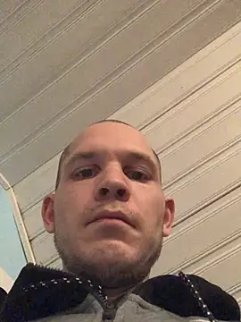 Spielzeugtwink online show from February 2026 06:03:01 PM