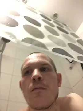 Spielzeugtwink online show from April 2026 04:33:02 PM