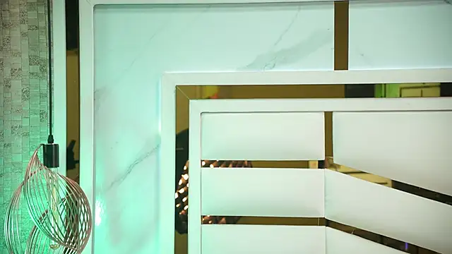 luciana agudelo online show from December 2025 07:07:02 PM