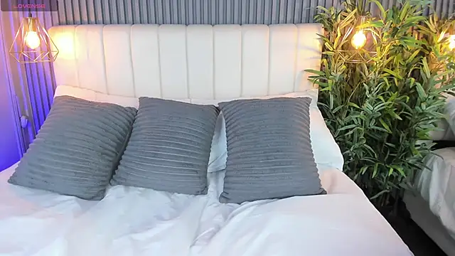 Snapshot of JulianaCord_ chatting on November 2025 06:03:01 AM JulianaCord online show from November 2025 06:03:01 AM