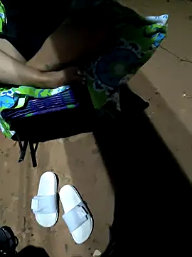 Snapshot of Alondra29 chatting on January 2026 01:19:01 AM Alondra29 online show from January 2026 01:19:01 AM