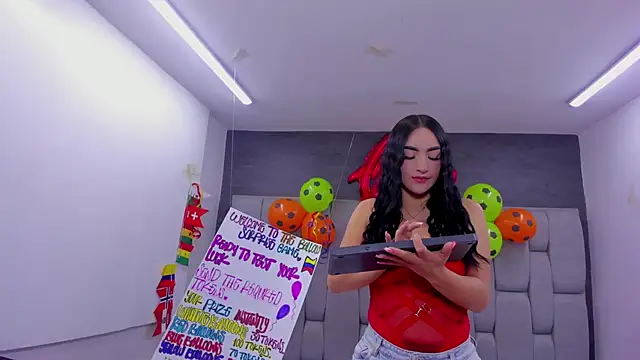 Snapshot of Sarita_Ass chatting on June 2026 04:48:01 AM Sarita Ass online show from June 2026 04:48:01 AM