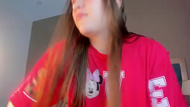 Snapshot of LiiaVelvet chatting on December 2025 01:40:02 PM LiiaVelvet online show from December 2025 01:40:02 PM