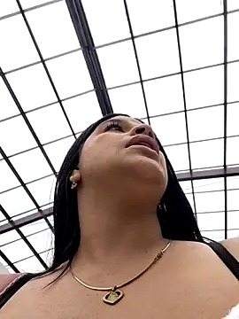 Layla-daring online show from April 2026 05:25:02 PM