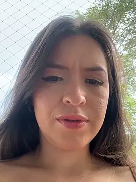 Snapshot of Little__Danni1 chatting on May 2026 10:27:02 PM Little Danni1 online show from May 2026 10:27:02 PM
