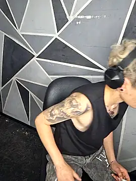 megan NL online show from February 2026 05:22:02 PM