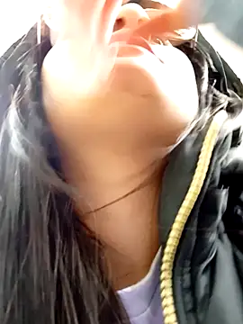 Snapshot of Marilyn_1-2 chatting on December 2025 09:57:01 PM Marilyn 1-2 online show from December 2025 09:57:01 PM