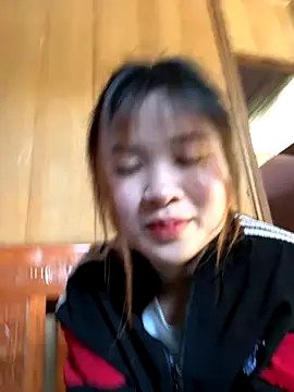 Snapshot of Spring-spring chatting on November 2025 05:18:01 AM Spring-spring online show from November 2025 05:18:01 AM