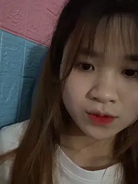 Snapshot of Spring-spring chatting on November 2025 01:25:02 PM Spring-spring online show from November 2025 01:25:02 PM