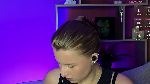 ImiMonroe online show from June 2026 04:14:02 AM