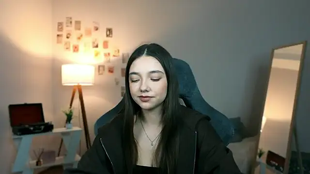 Vexorine online show from April 2026 07:40:01 PM