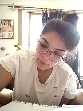 YouladyVidal online show from November 2025 04:40:02 PM