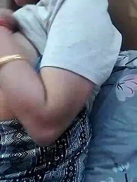 Priya Sharma04 online show from March 2026 08:15:01 PM