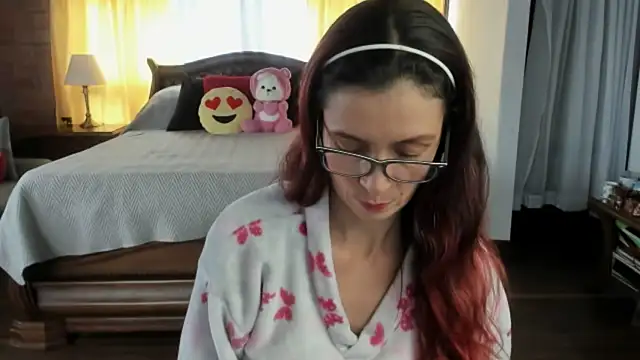 Charlotte-Willson online show from March 2026 09:05:01 PM