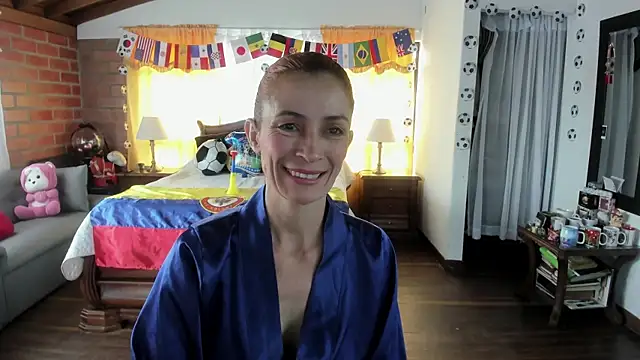 Snapshot of Charlotte-Willson chatting on July 2026 04:02:01 PM Charlotte-Willson online show from July 2026 04:02:01 PM