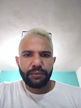 jhosemanuel online show from December 2025 08:59:01 PM