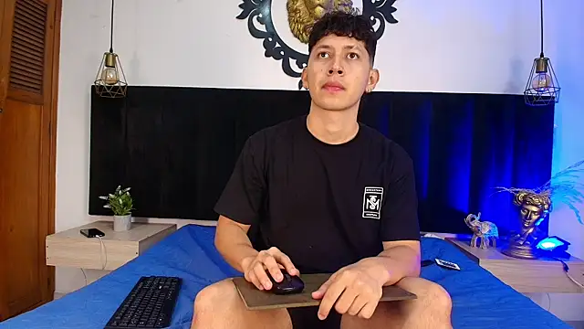 Snapshot of Abeel_Ordaz chatting on November 2025 01:55:02 PM Abeel Ordaz online show from November 2025 01:55:02 PM