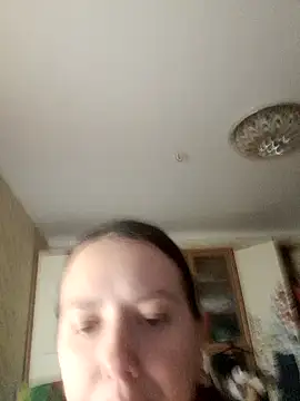 JeenisS online show from November 2025 02:16:01 PM