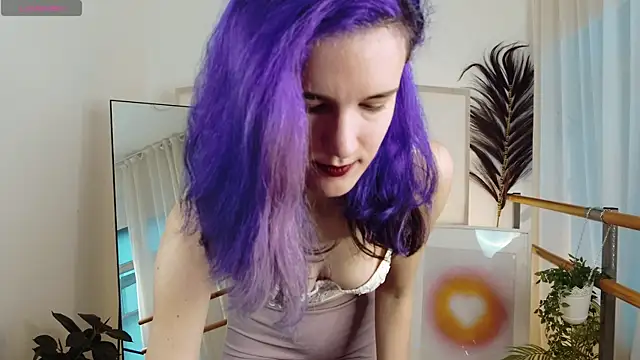 AuraLauna online show from November 2025 07:19:01 AM