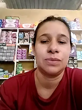 Snapshot of MIA-LARIOS chatting on April 2026 02:45:02 PM MIA-LARIOS online show from April 2026 02:45:02 PM