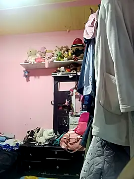 Chantal sex22 online show from December 2025 08:14:02 PM